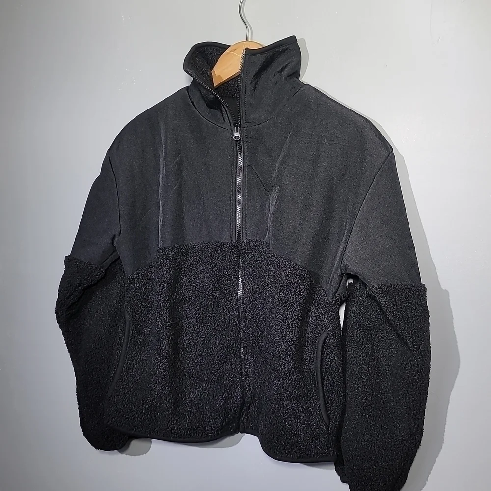 Mta Sport Fleece Sherpa Oversized Cropped Zip-Up Jacket